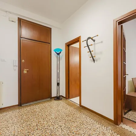 Apartmán Casa Tatiana - 15 Minutes From & Free Parking